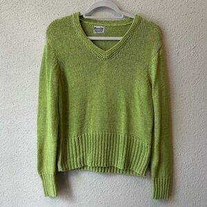 Retro Barclay Square green v-neck sweater